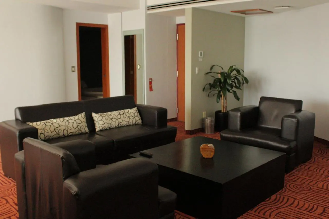 Holiday Inn Puebla Finsa By Ihg 4*,