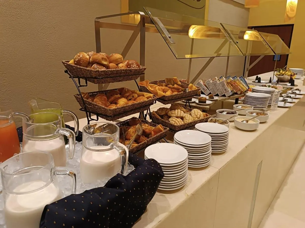 Holiday Inn Puebla Finsa By Ihg 4*,