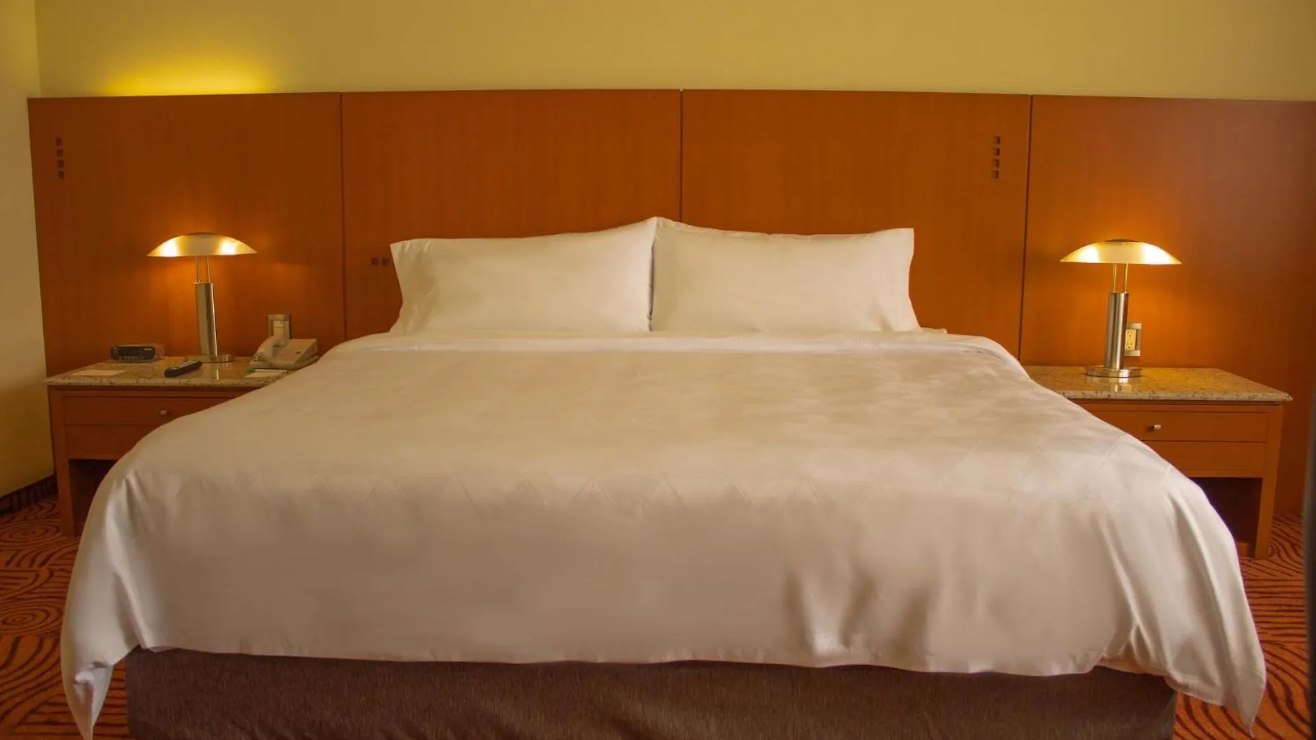 Holiday Inn Puebla Finsa By Ihg