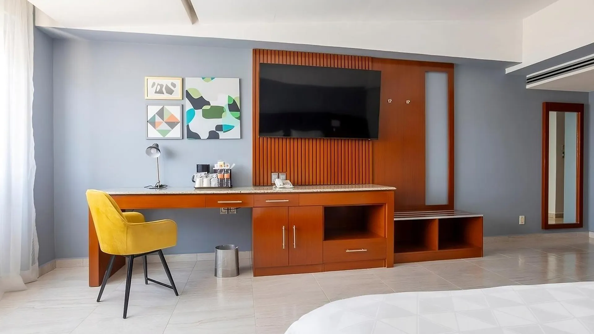 Holiday Inn Puebla Finsa By Ihg Hotel